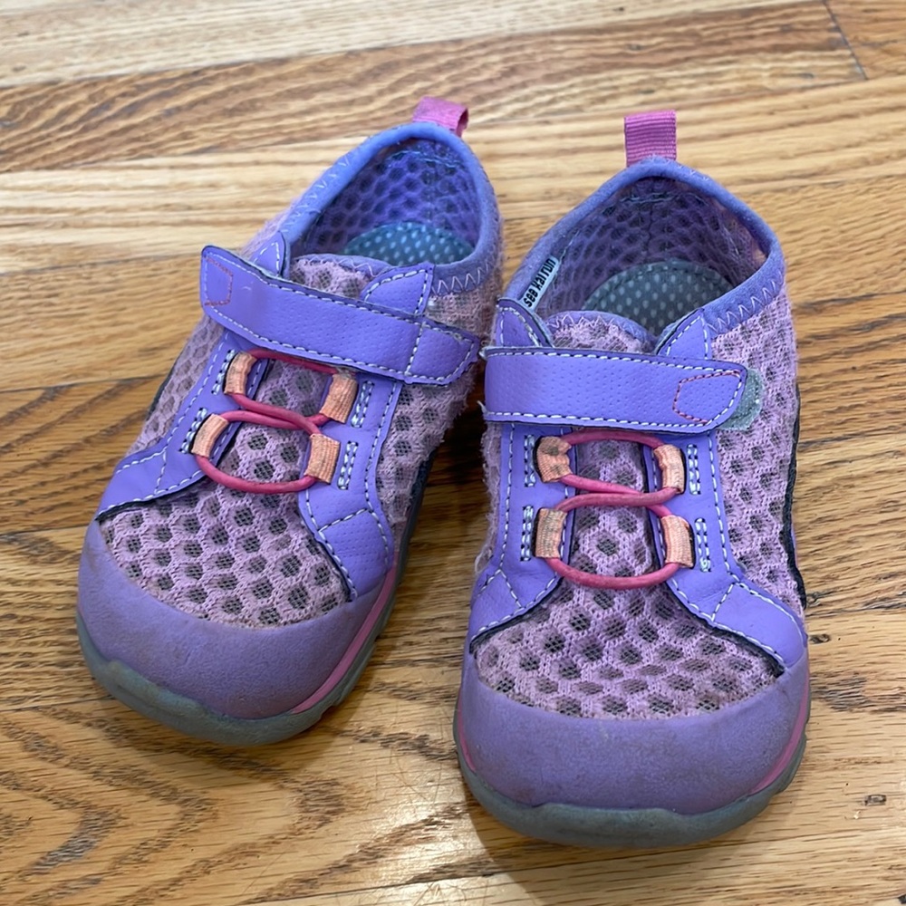 See Kai run water shoes size 9